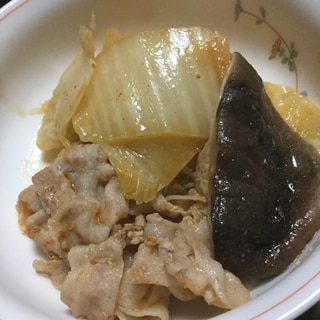 コーラ漬け豚肉でキムチ鍋風